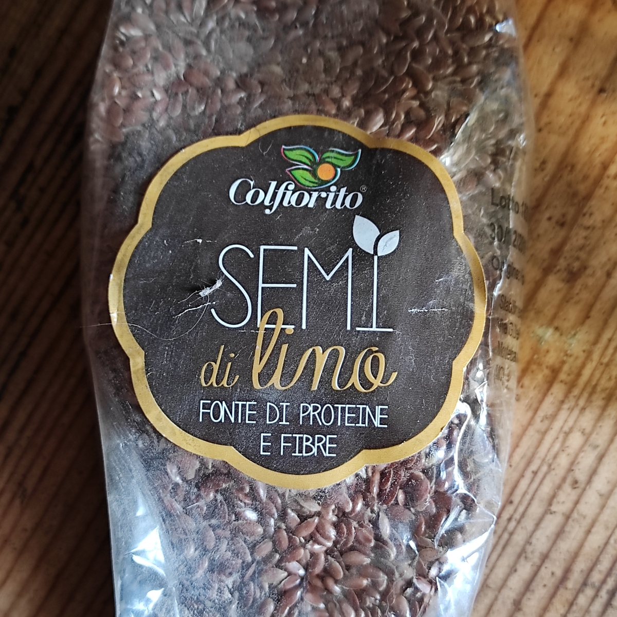 Semi Asciutti Misti Zucca, Sesamo, Girasole, Lino Per Il Cibo Sano Sulla Tavola Nera Di Legno Image136713345 - Foto 6