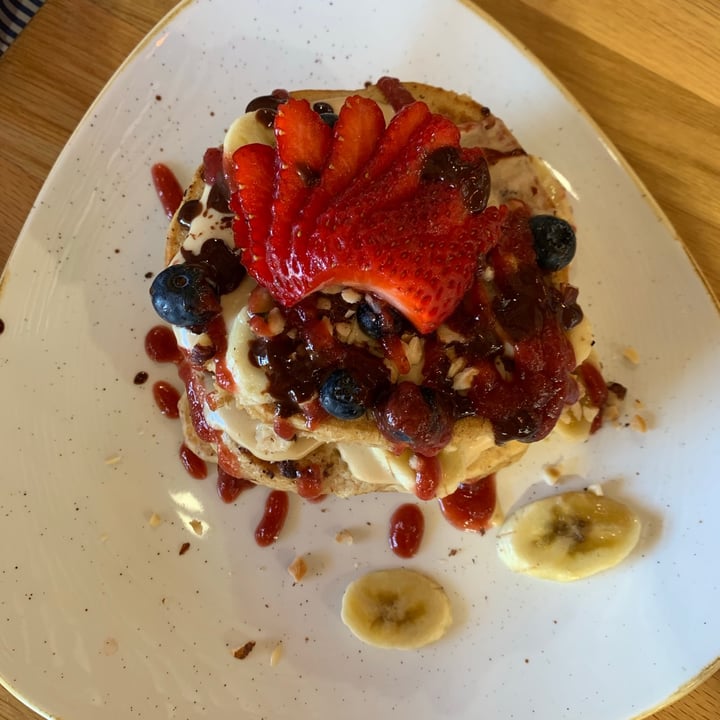 review photo of Kaylee's Eatery PB&J pancakes shared by @lalab2063 on 10 Nov 2020 - review