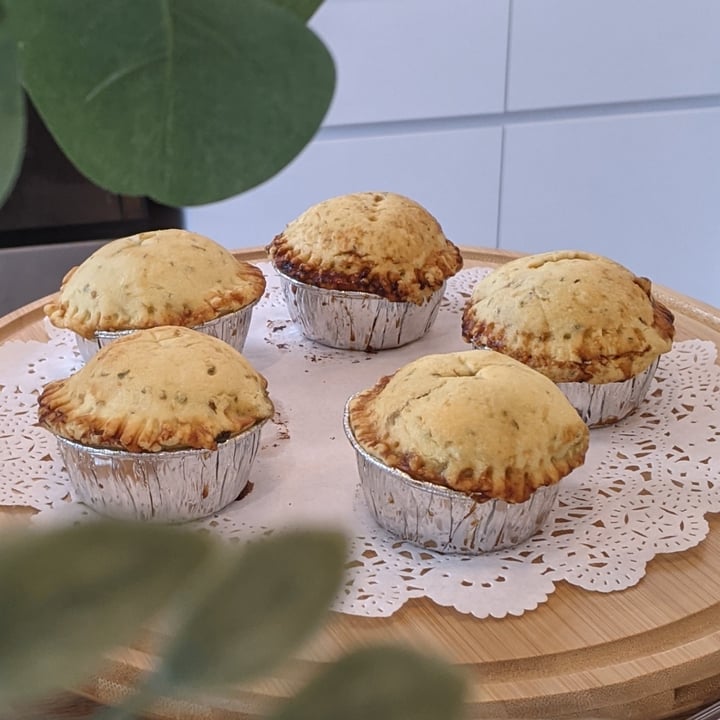 photo of Lilac Oak Mini Mushroom Spinach Cream Pie shared by @xinru-t on  12 Oct 2021 - review