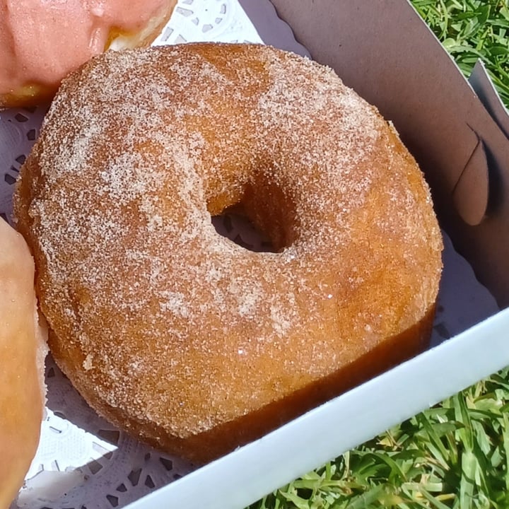 photo of Hulis Donuts Cinnamon Sugar Donut shared by @nix91 on  09 Jun 2022 - review