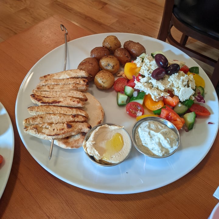 photo of Eve Olive Greek Goddess Plate with chicken Skewer shared by @mdsingleton on  05 Nov 2021 - review