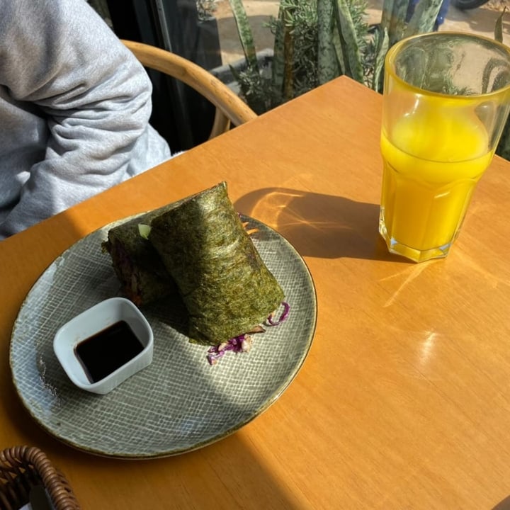 review photo of Raw Café Burritos shared by @danabeifong on 21 Aug 2022 - review