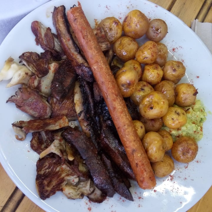 photo of Vegoto Fast Food Picada shared by @fabillous on  20 May 2020 - review