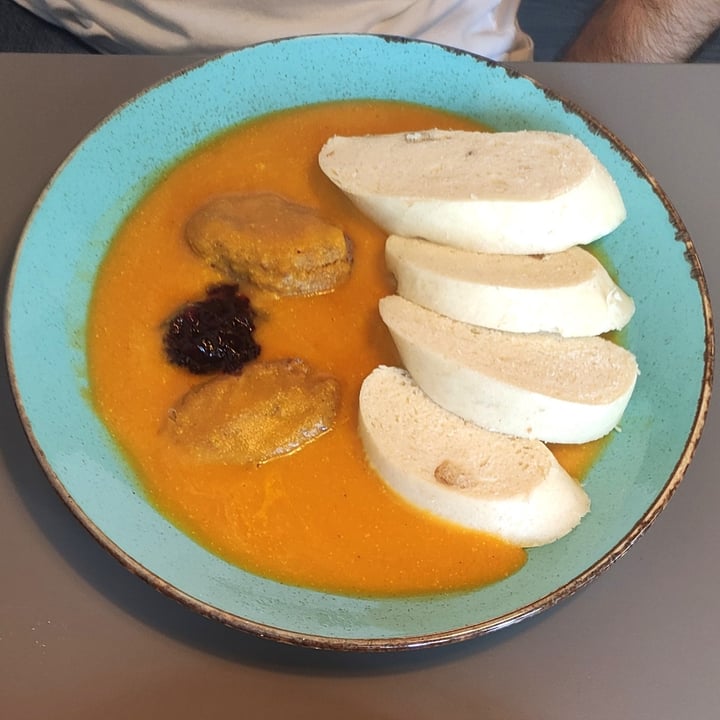 photo of Vegan's Prague Svíčková with Dumplings shared by @tastyveg on  10 Aug 2022 - review