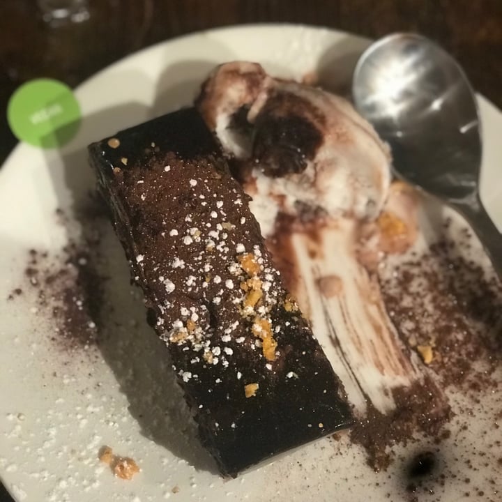 photo of Zizzi Leicester Belvoir Street Vegan Cheesecake shared by @jessicakate on  01 May 2020 - review