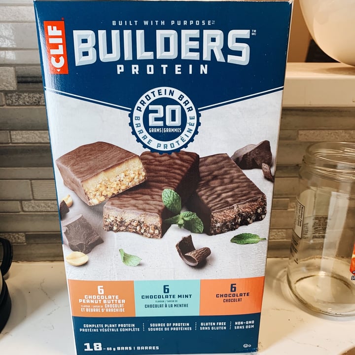photo of Clif Bar Builders Chocolate Mint Protein Bar shared by @lilplantedvegan on  08 Dec 2020 - review