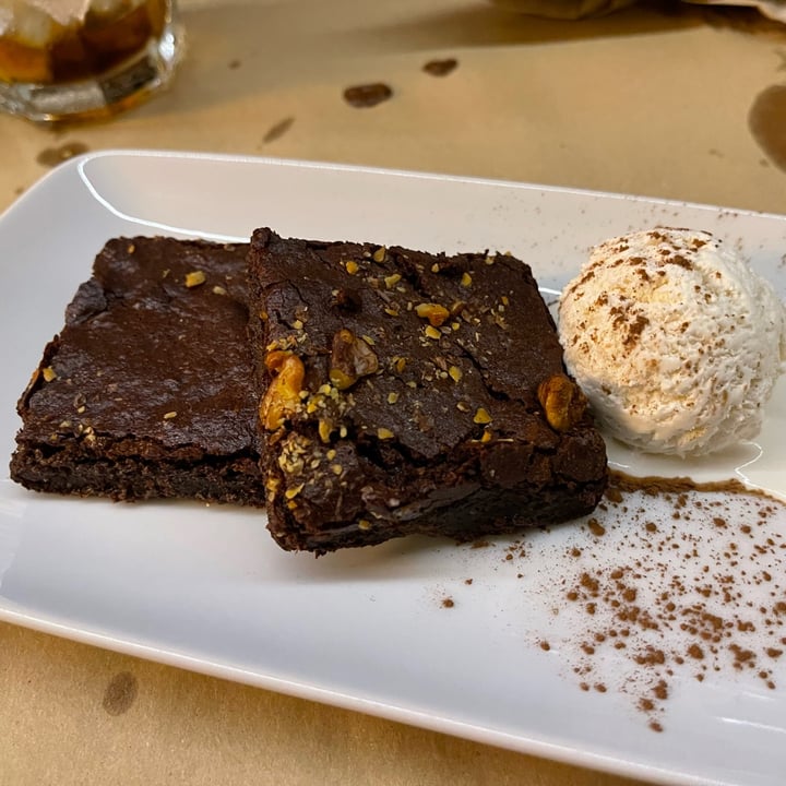 photo of Pé D'Arroz (GAO) Chocolate Brownies With Ice Cream shared by @simonflames on  26 Jun 2022 - review