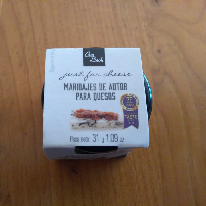 photo of Can Bech Salsa dulce de higo negro  nueces de macadamia y pimienta de Jamaica shared by @xenawarrior on  13 Jan 2022 - review