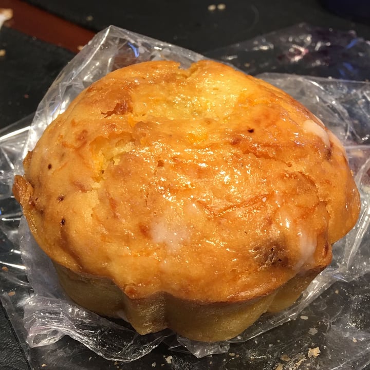 review photo of Andy vegan Carrot Cake Dona shared by @agoscolo89 on 06 Nov 2021 - review