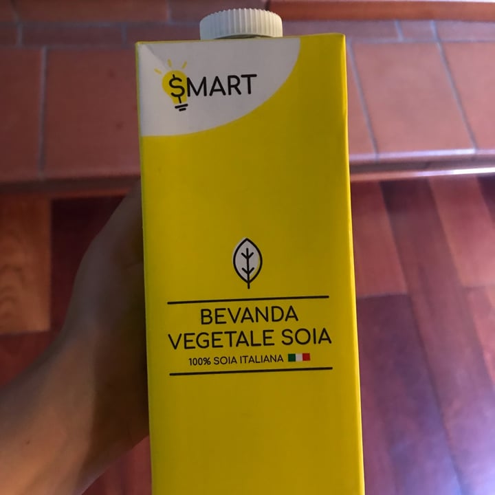 photo of Esselunga - Smart Bevanda vegetale soia shared by @beatricec25 on  07 Jul 2022 - review