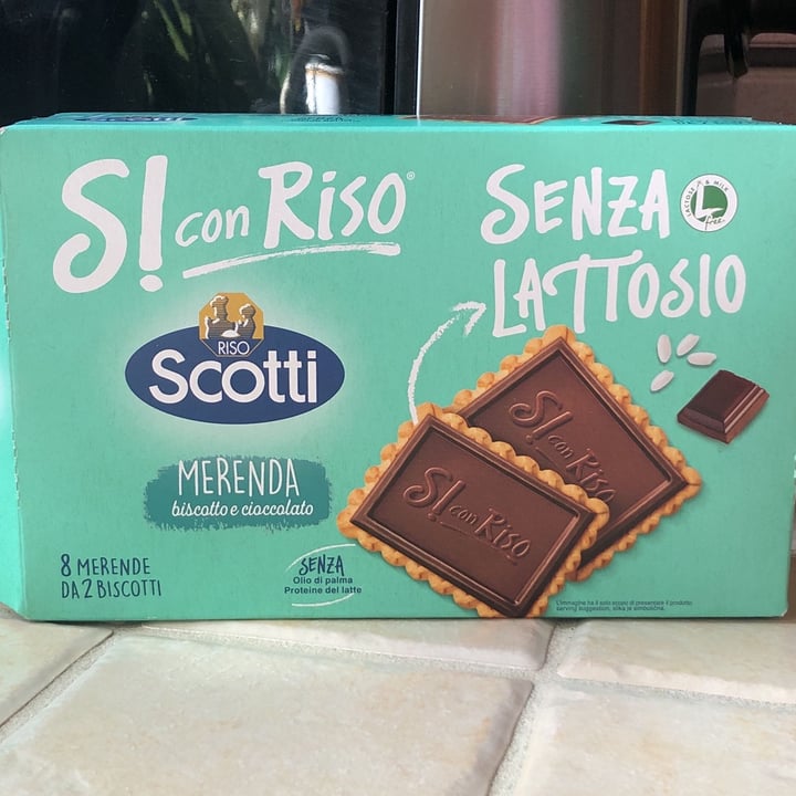 photo of Riso Scotti Biscotti Ricoperti shared by @claudia3188 on  25 Apr 2022 - review