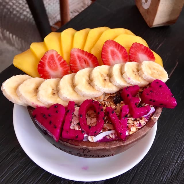 Foto do prato “Naga Dragon Smoothie Bowl”