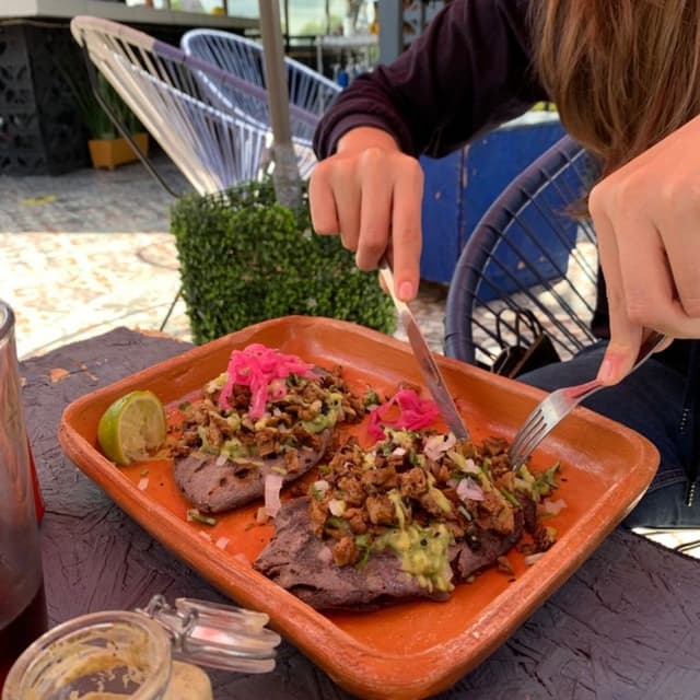 Photo of the dish “Tlacoyos con asada”