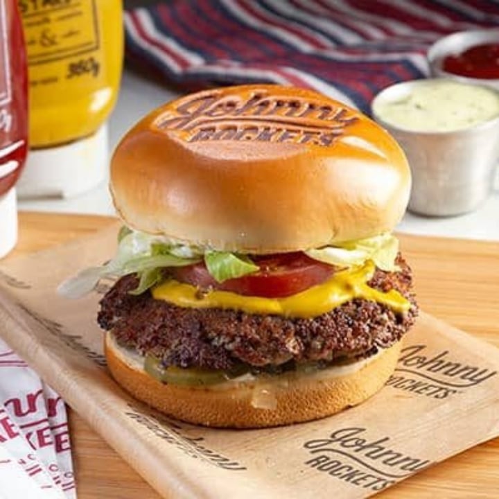review photo of Johnny Rockets Hamburguer de soja shared by @carinina on 04 May 2022 - review