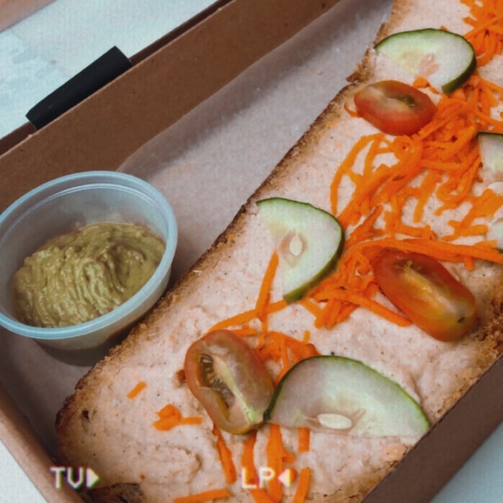 photo of Le Pain Quotidien Tartine de hummus, tomate y palta shared by @almadaud on  19 Dec 2020 - review