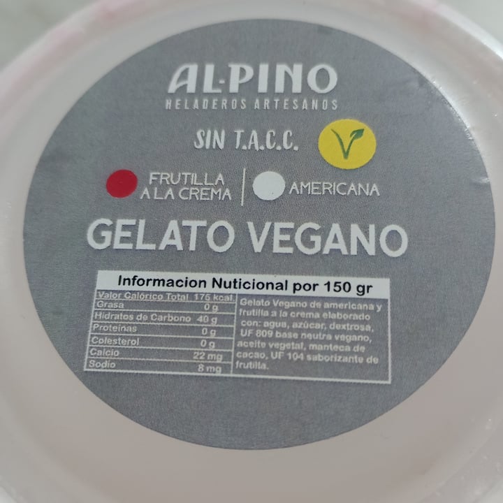 photo of Al-Pino Heladeros Artesanos Helado Artesanal de Crema Americana Y Frutilla shared by @dailongobucco on  18 Aug 2022 - review