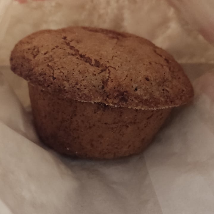 photo of Vida e Caffe Banana and nut butter muffin shared by @space999sailor on  17 Aug 2022 - review