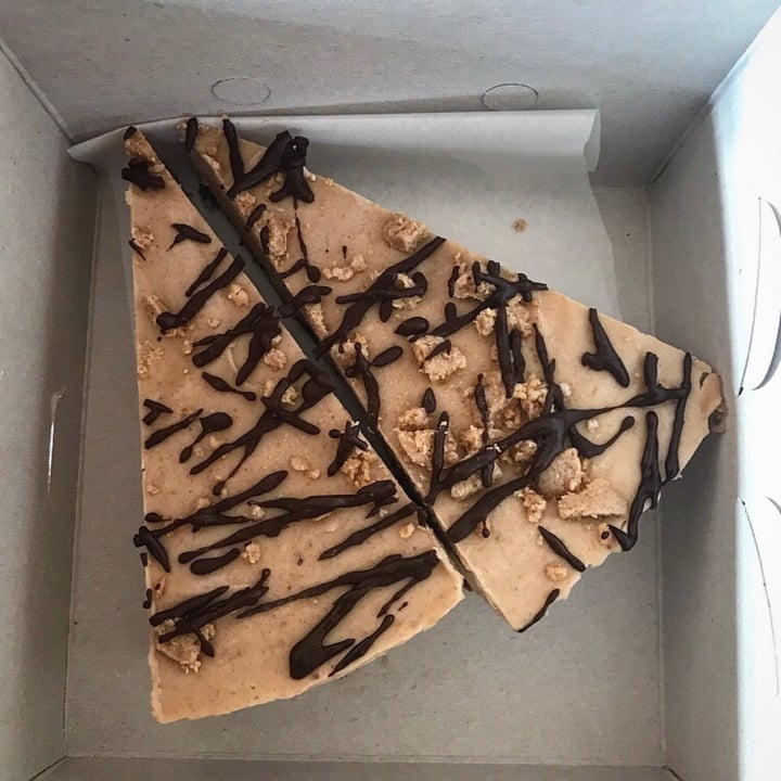 photo of Herbivorous Cookies and Cream Cheesecake shared by @capetownvegan on  24 Jul 2020 - review