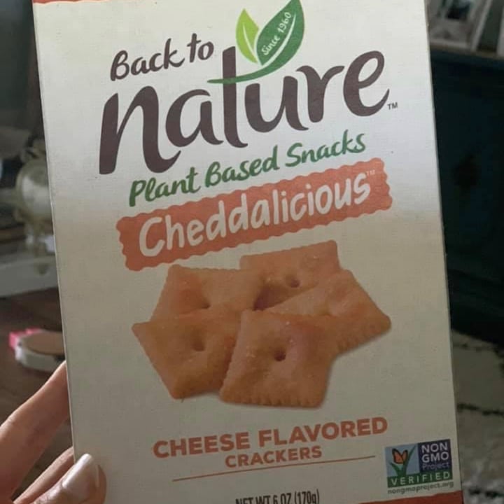 photo of Back to Nature  Cheddalicious Cheese Flavored Crackers shared by @nikkiv12 on  24 Aug 2021 - review