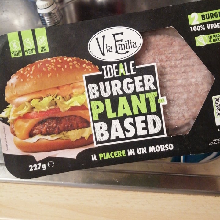 review photo of Via emilia Burger plant based shared by @terraviola on 13 May 2022 - review