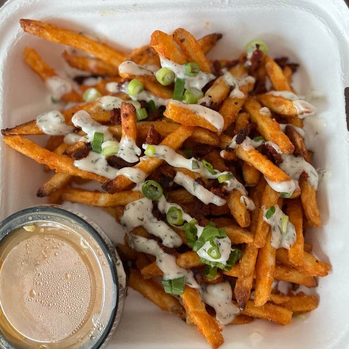 photo of 4th & State Loaded fries shared by @akajan on  30 Jan 2022 - review