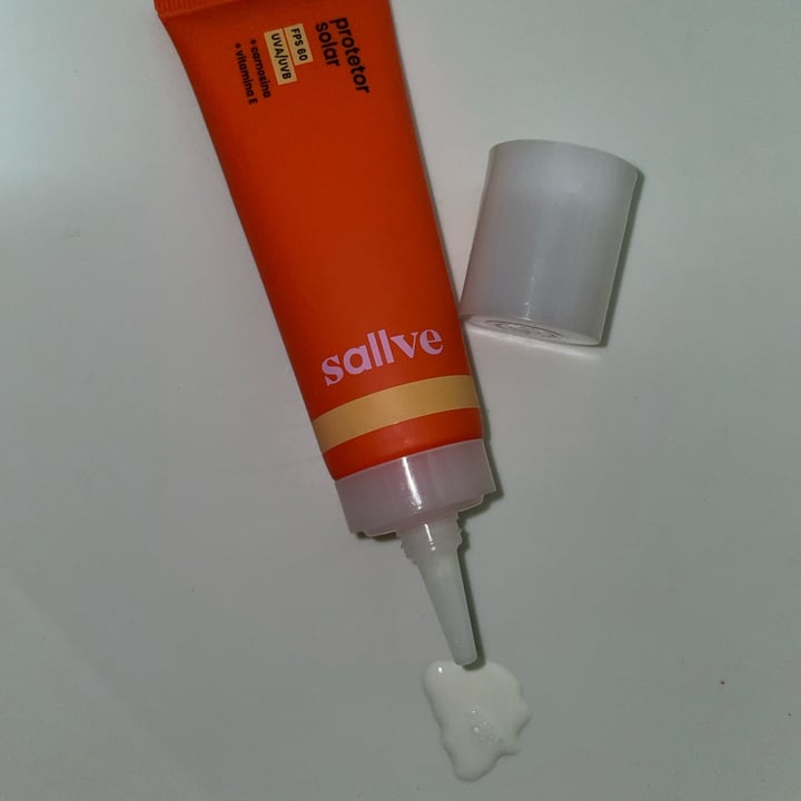 photo of Sallve Protetor Solar Facial shared by @victorterhorst on  31 Jan 2022 - review