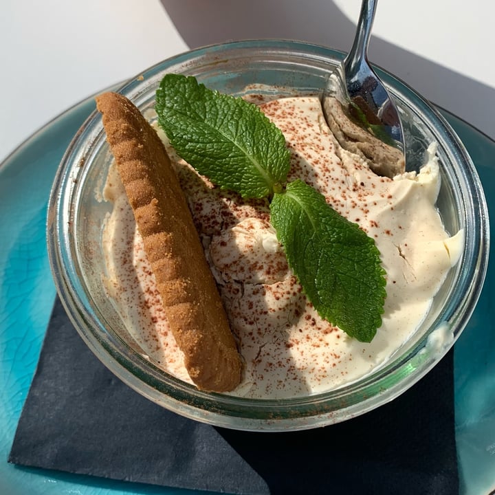 photo of Brunchhouse am Irissee vegan tiramisú shared by @pamelapagnin on  28 Aug 2022 - review
