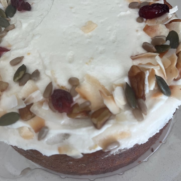 photo of Woolworths Hummingbird Gateau shared by @teex on  20 Nov 2022 - review