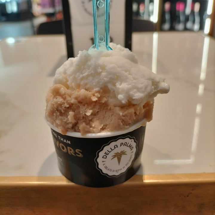 photo of Gelateria Della Palma gelato vegano shared by @mariveg98 on  13 Oct 2022 - review