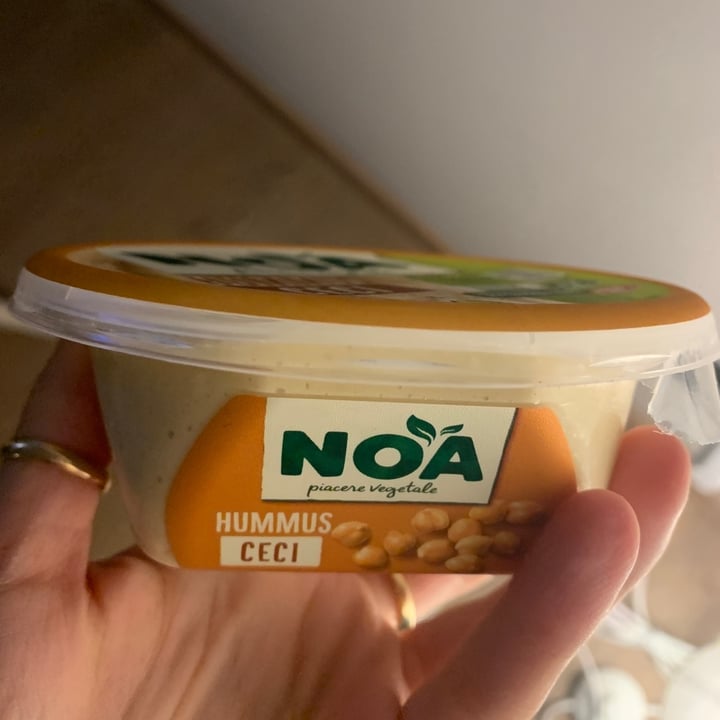 photo of Noa Hummus shared by @ewii on  16 Oct 2022 - review