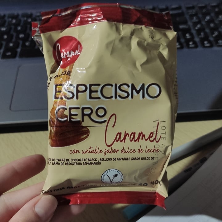 photo of especismo cero alfajor de caramelo shared by @argentinaveggie on  11 Nov 2022 - review