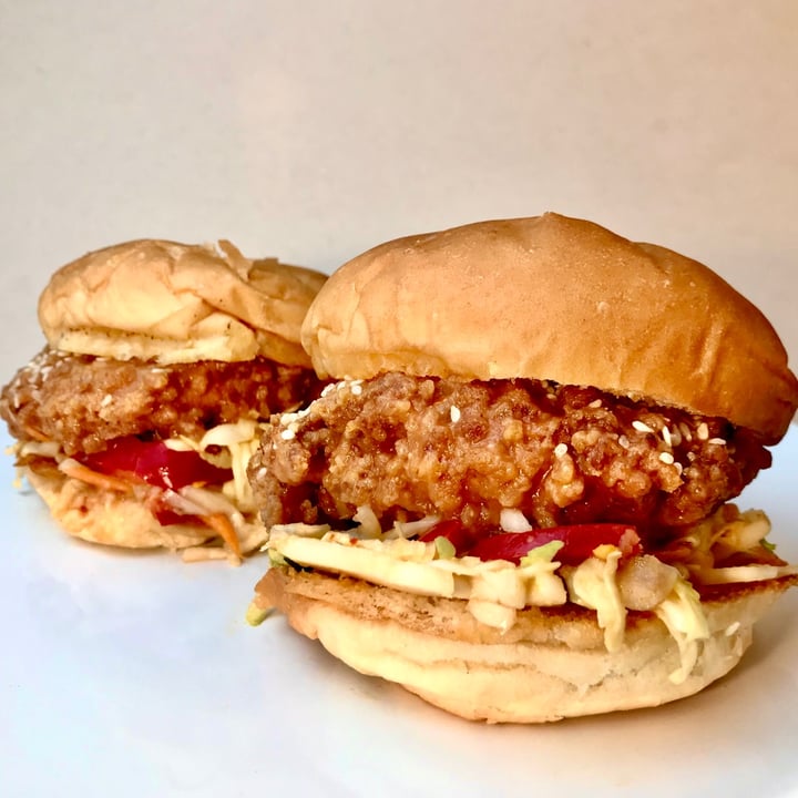 photo of Thunderbird Bar Sweet Chili Chik'n Sliders shared by @pdxveg on  04 May 2021 - review