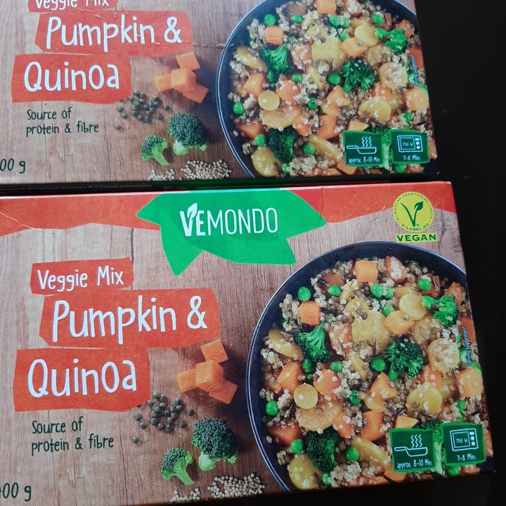 review photo of Vemondo Veggie mix, pumpkin and quinoa shared by @vigoveryvegan on 27 Jan 2022 - review