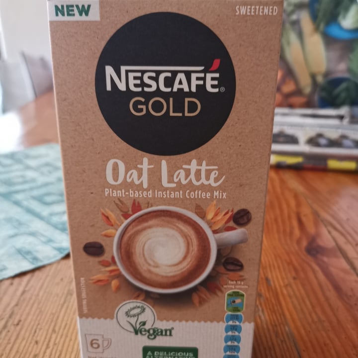 photo of Nescafé Oat Latte shared by @dahlenehanslo1709 on  19 Nov 2020 - review