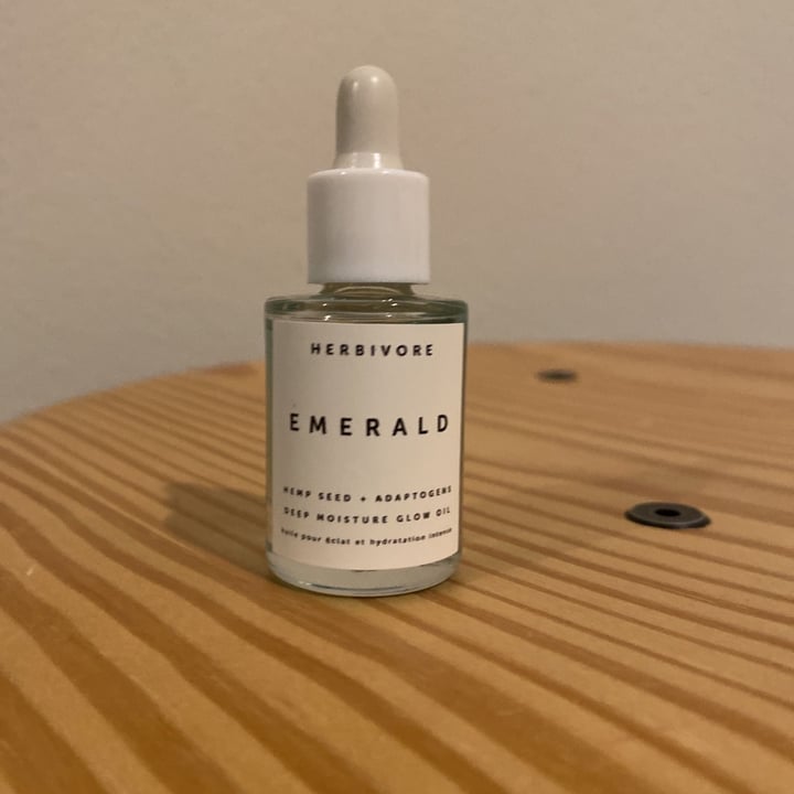 photo of Herbivore Botanicals Hemp Seed + Adaptogene Glow Oil shared by @falondarville on  01 Mar 2021 - review