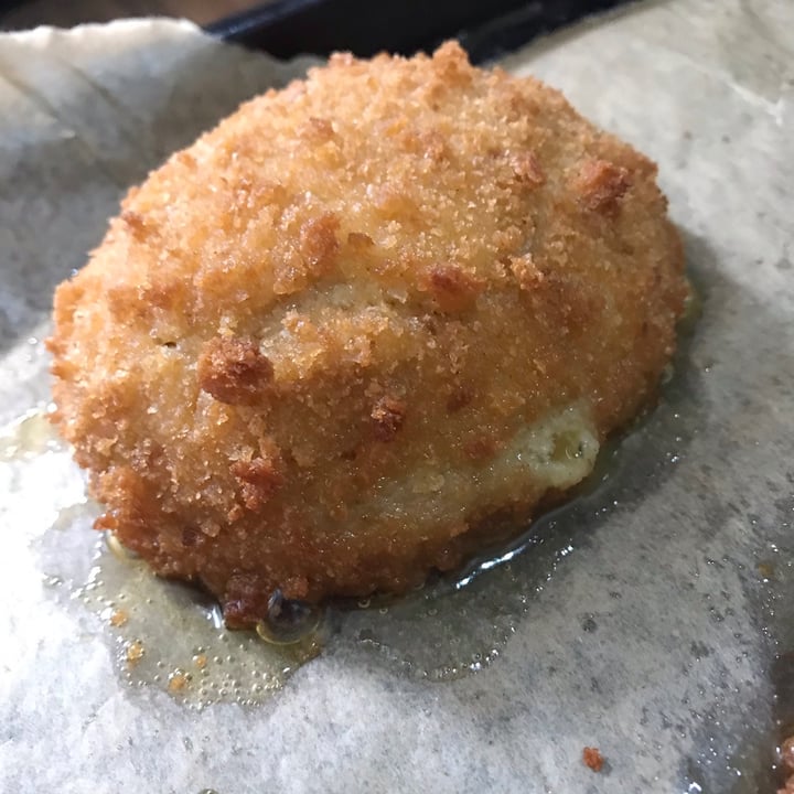 photo of Plant Kitchen (M&S) No chicken kiev shared by @vegansuttonmama on  25 May 2020 - review