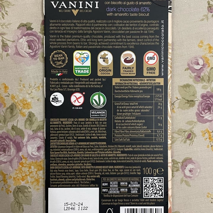 photo of Vanini Cioccolato fondente 62% con biscotto al gusto di amaretto shared by @akob98 on  25 Sep 2022 - review