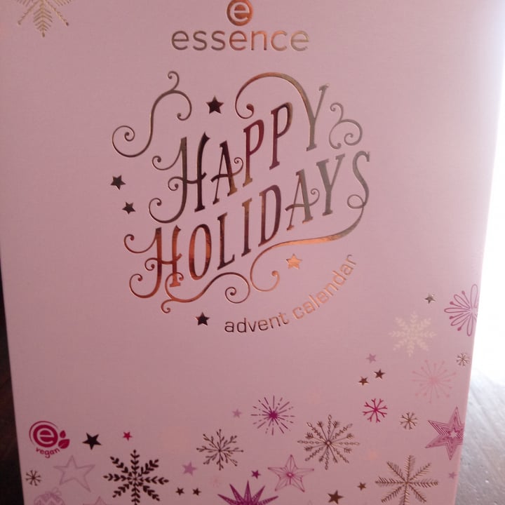 photo of Essence  happy holidays advent calendar shared by @fluffshadow on  20 Nov 2022 - review
