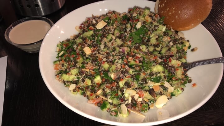 review photo of Burgerim סלט טאבולה עדשים שחורות shared by @tzlil on 08 Mar 2020 - review