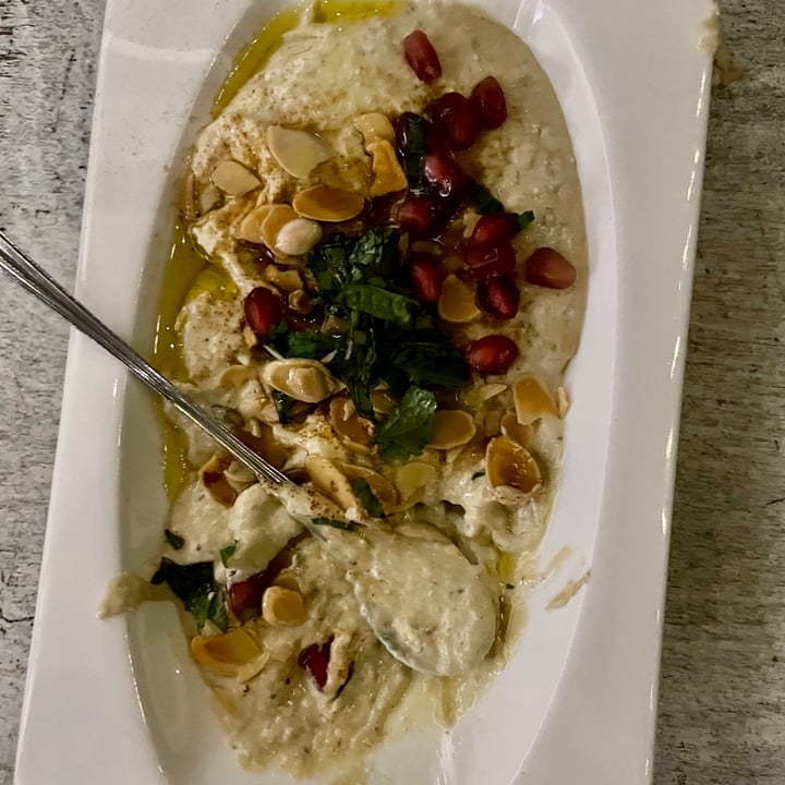 photo of Blu Kouzina Hummus Dip shared by @priyangav on  10 May 2021 - review