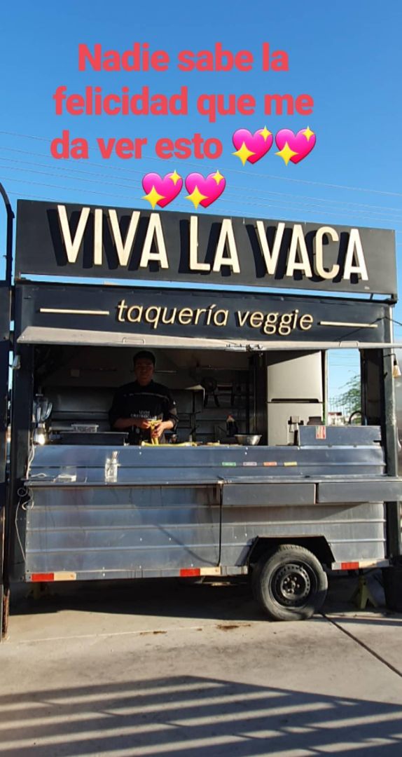 review photo of Viva La Vaca Tacos de Jamaica shared by @vanessadelafuente on 19 May 2019 - review