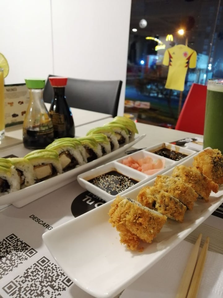 review photo of La Lonchera Vegan Sushi shared by @danielmolina on 24 Jul 2019 - review