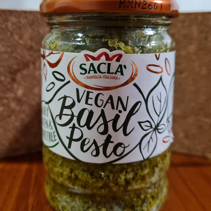 photo of Sacla Vegan Basil Pesto shared by @puipeegs on  29 Apr 2021 - review
