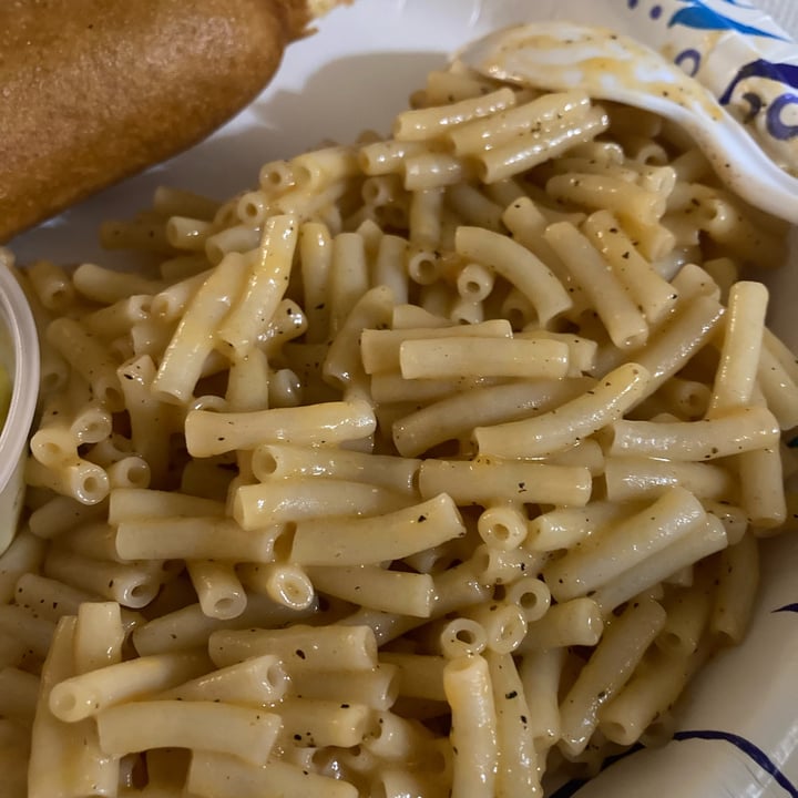 photo of Annie’s Organic Vegan Mac Microwavable Cheddar Flavor shared by @crushinish on  07 Oct 2021 - review