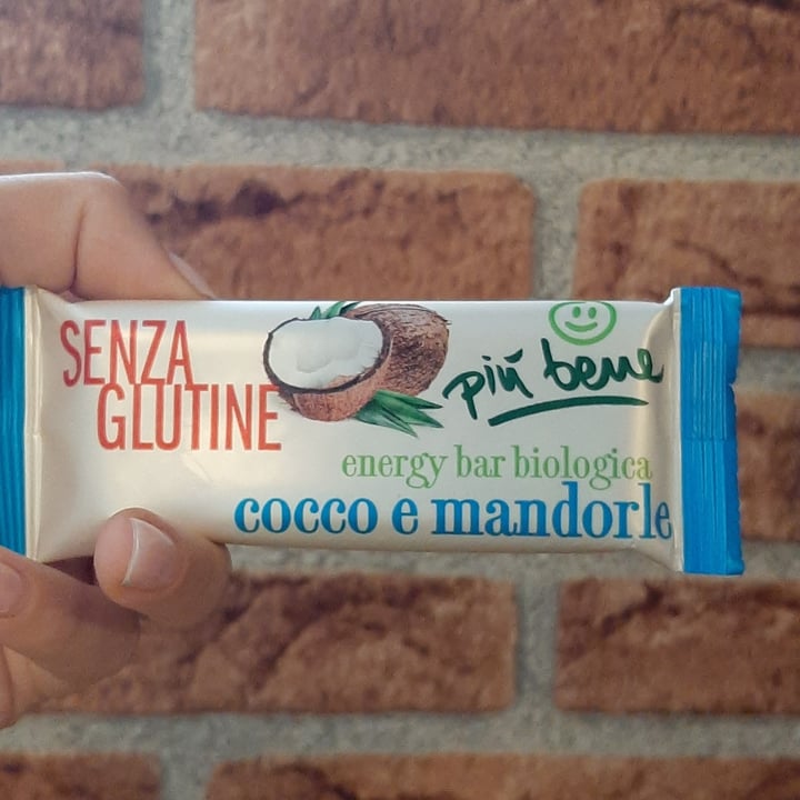 review photo of PiĂş bene Energy bar cocco e mandorle shared by @veggrosie on 09 Aug 2022 - review