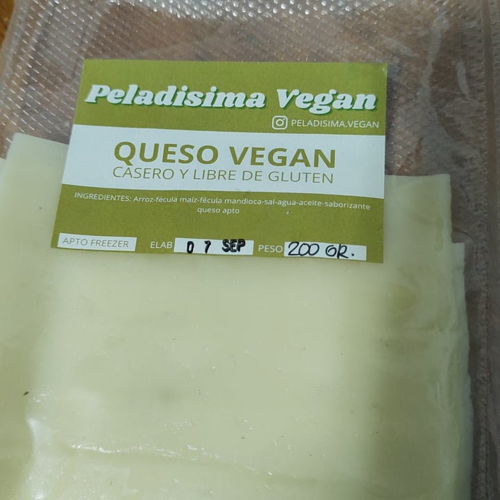 photo of Peladisima Vegan Queso De Máquina Vegano shared by @noeschulz on  11 Sep 2021 - review