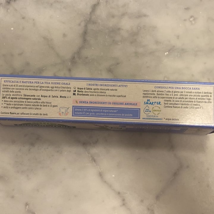 review photo of Antica erboristeria Dentifricio sbiancante shared by @fra94 on 08 Dec 2021 - review
