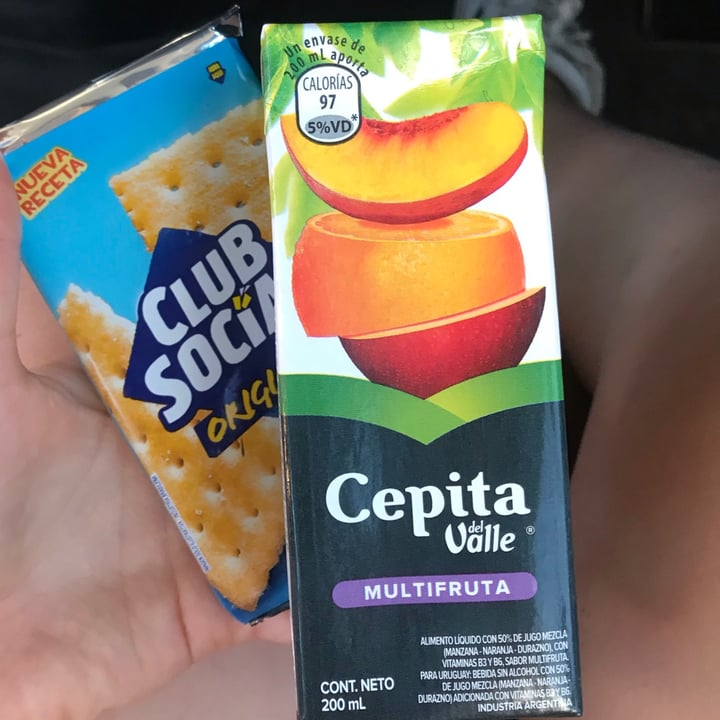 photo of Cepita del Valle Jugo Multifruta shared by @candeeev on  21 Dec 2020 - review