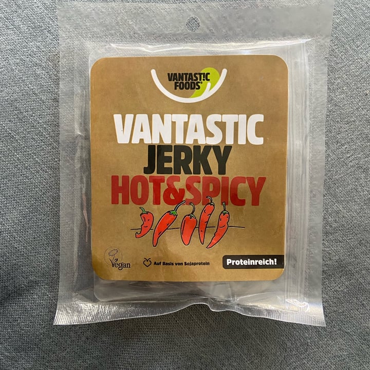 photo of Vantastic Foods Soy Jerky Hot & Spicy shared by @erialaimo on  10 Mar 2022 - review