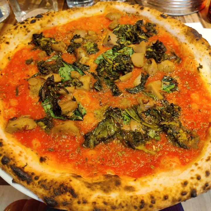 photo of Sano Pizza Marinara With Porcini Mushrooms And Friarielli shared by @flavieddu on  01 Dec 2021 - review